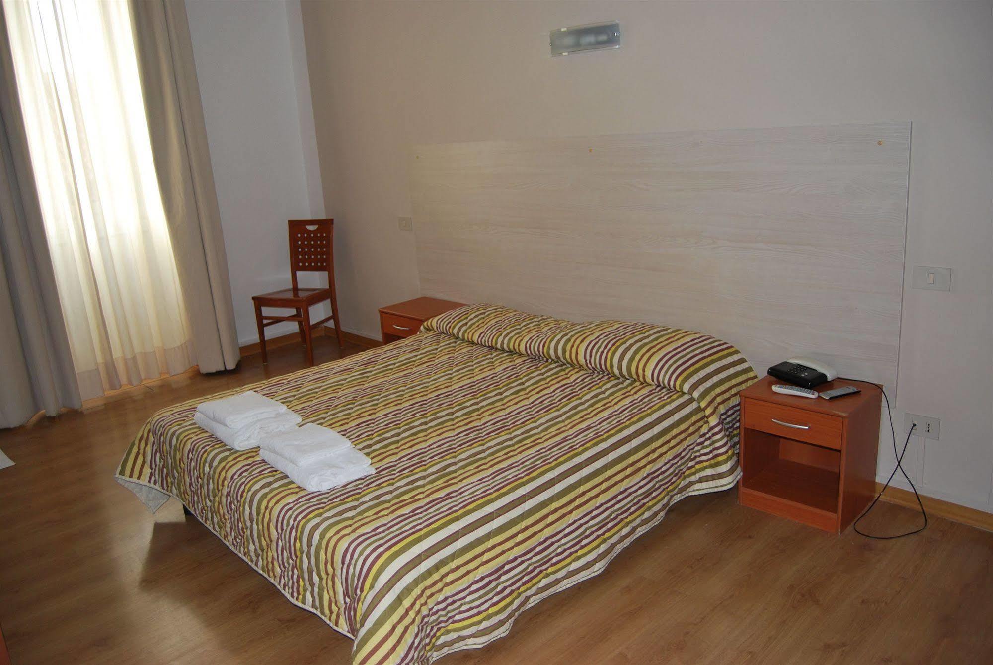 Hotel Alabarda Trieste Luaran gambar