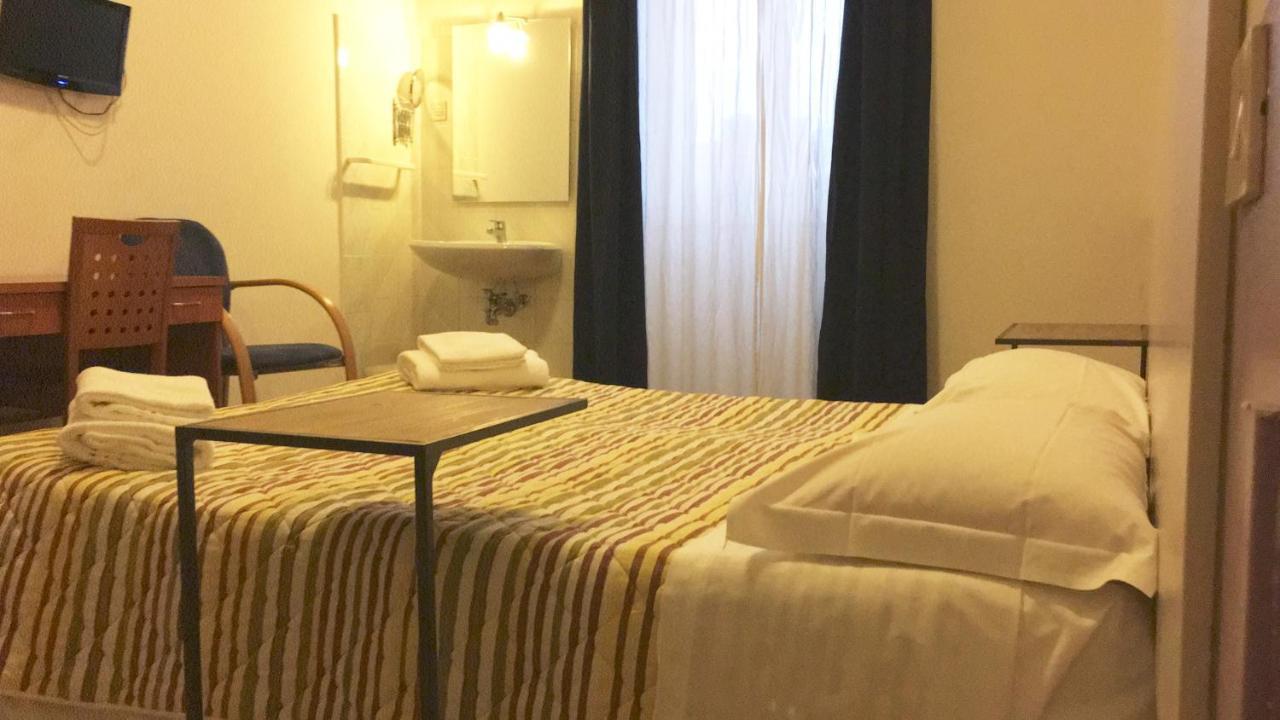 Hotel Alabarda Trieste Luaran gambar